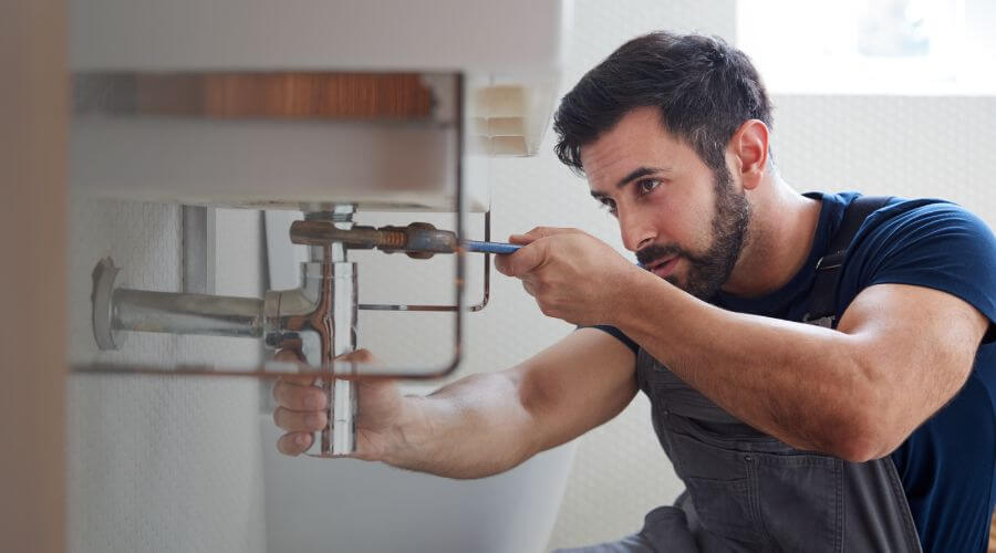 Local tankless water heater installation in Melrose, OH